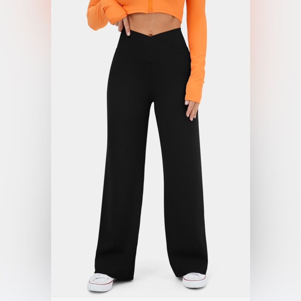 Cross waistband black wide leg pant legging Halara brand